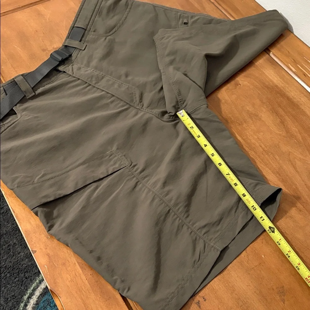 The North Face NWOT Men's Cargo Shorts Size XXL